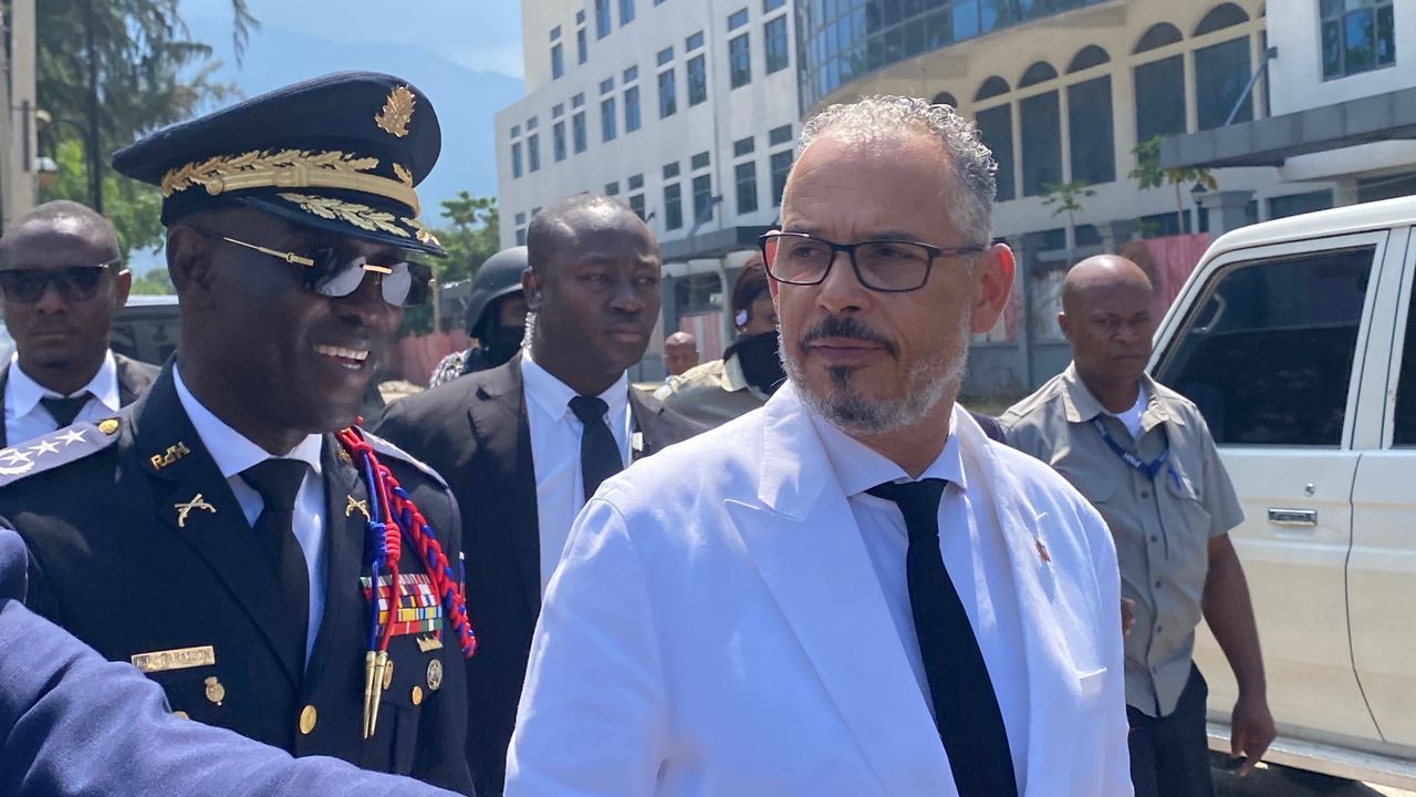 Port-au-Prince : Alix Didier Fils-Aimé visite l&rsquo;état d&rsquo;avancement des travaux de revitalisation du centre-ville