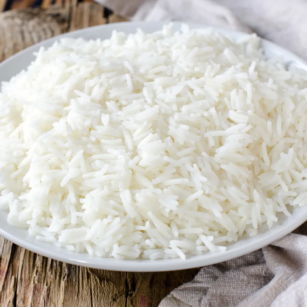 Une cargaison de riz importé gâté, entreposée dans un dépôt à Port-au-Prince