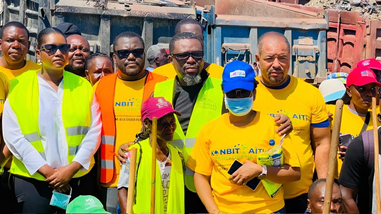  Konbit Zéro Déchet » : au Cap-Haïtien, les autorités veulent remporter la bataille contre les fatras