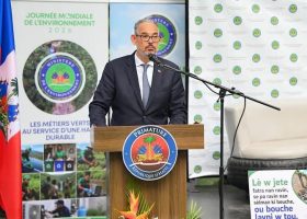 Haïti: le Premier ministre visite la foire-exposition de la Journée mondiale de l’environnement