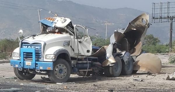 Varreux : un camion-citerne détruit à l’entrée du terminal
