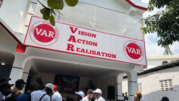 Le parti VAR inaugure son nouveau siège à Delmas 73