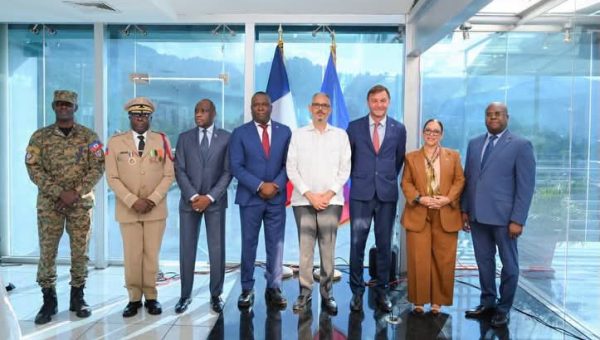 Cérémonie d’adieu à l’ambassadeur Antoine Michon : Alix Didier Fils-Aimé plaide pour le raffermissement des relations franco-haïtiennes