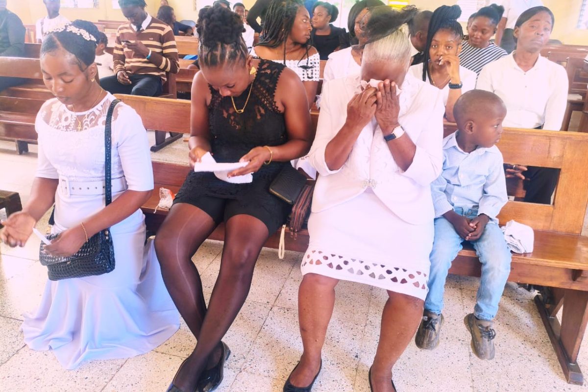 Delmas : des funérailles symboliques pour le journaliste Osnel Espérance, cinq mois après sa disparition à Port-au-Prince
