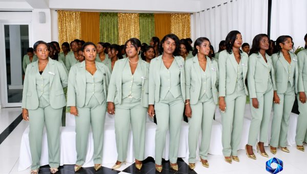 Haïti : MAKE-ART met 48 nouveaux professionnels de la beauté sur le marché