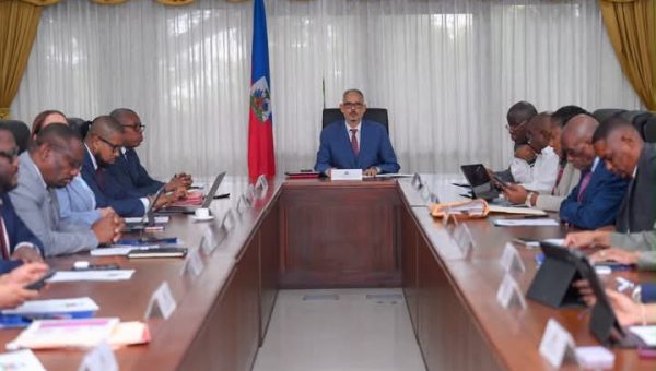 Exercice fiscal 2026-2027 : adoption d’un budget de 401,2 milliards de gourdes, sécurité et élections comme priorités