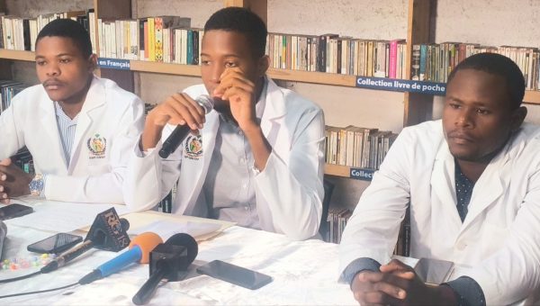 UEH : les étudiants de la Faculté de médecine brandissent la menace de la mobilisation pour exiger la réouverture de l’Hôpital général